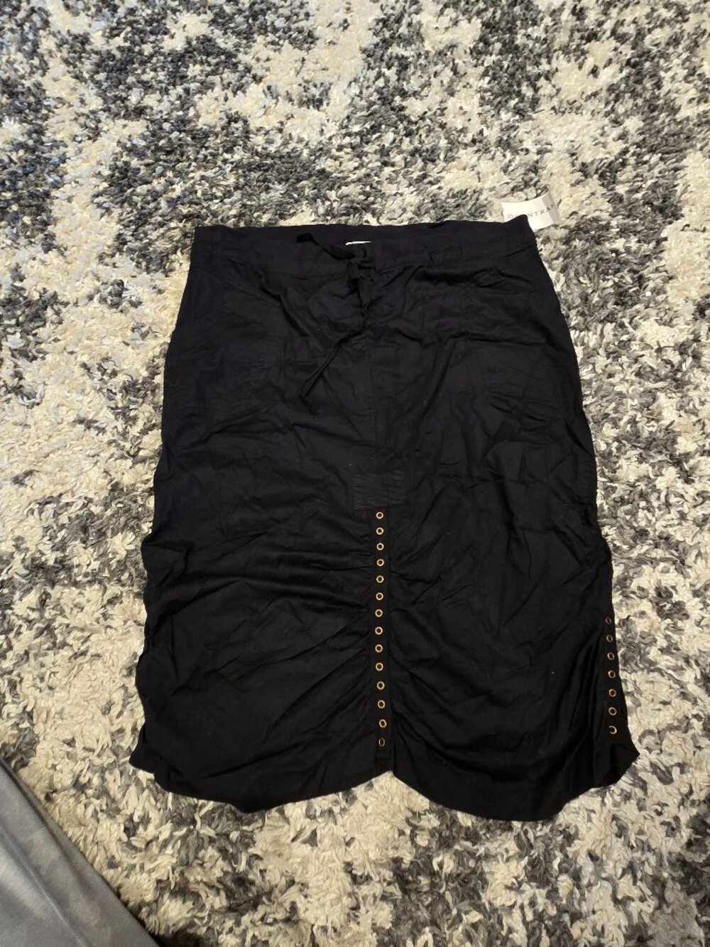Contrast Grommet Detailed Ruched Skirt | Size XL | Black